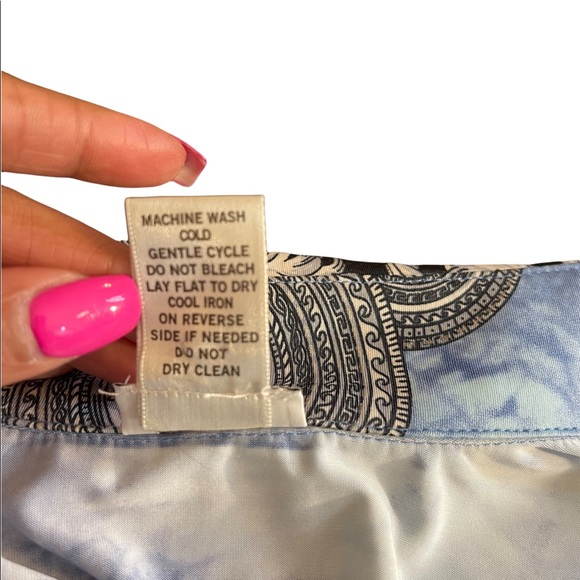 Cache-Stunning In Blue - Picture 5 of 5